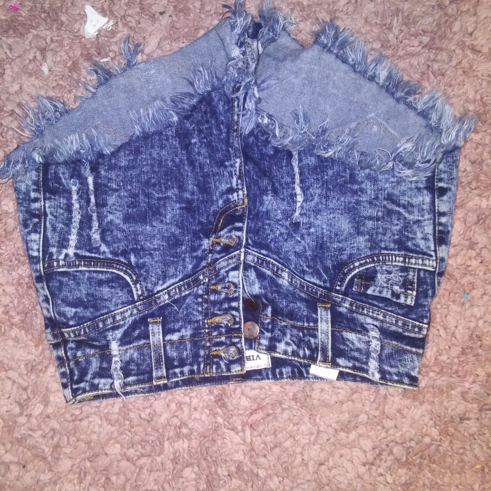 High waisted shorts (cheeky)